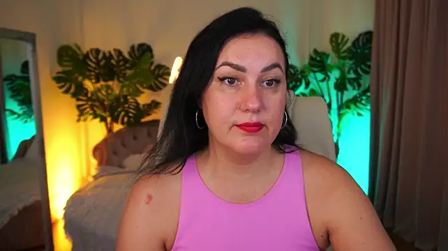 VelvetLuck's Live XXX Chat