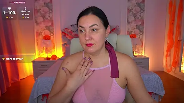 VelvetLuck Adlı Modelin Canlı XXX Sohbeti