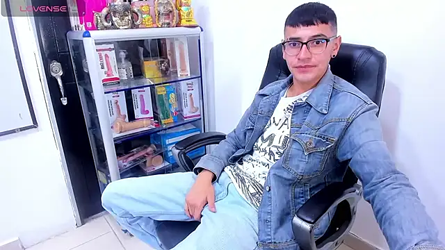 Alexx_bigcockk Webcam-Show