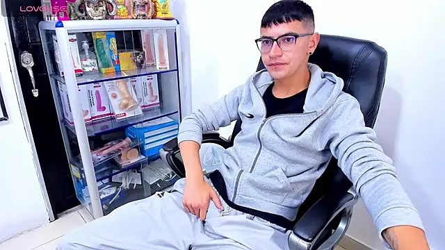 Alexx_bigcockkn Webbikameraesitys