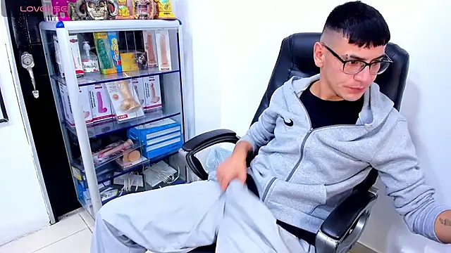 Alexx_bigcockkn Webbikameraesitys