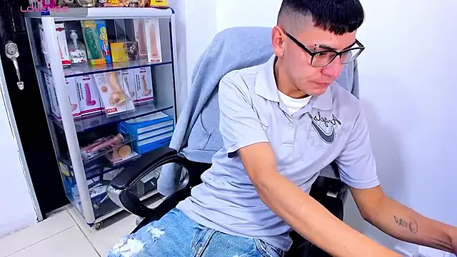 Alexx_bigcockk Pertunjukan Webcam