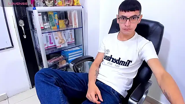 Alexx_bigcockk Pertunjukan Webcam