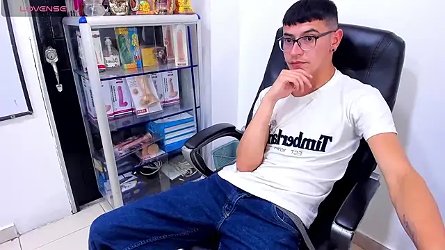 Alexx_bigcockkn Webbikameraesitys