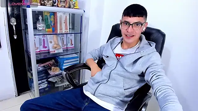 Alexx_bigcockk Webcam Show