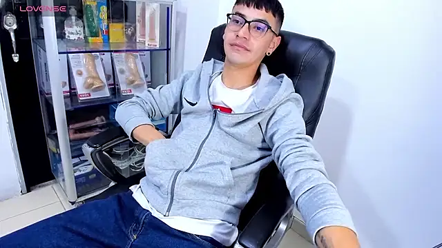 Show webcam de Alexx_bigcockk