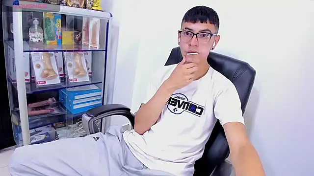 Show de webcam de Alexx_bigcockk