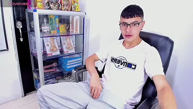 Alexx_bigcockk 웹캠 쇼