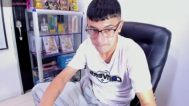 Show de Alexx_bigcockk na webcam