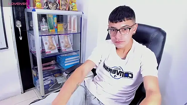 Alexx_bigcockk Pertunjukan Webcam