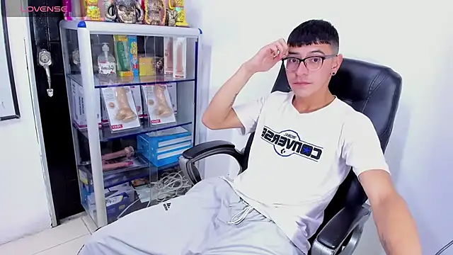 Alexx_bigcockk Pertunjukan Webcam