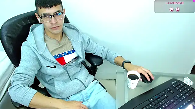 Alexx_bigcockk Webcam show