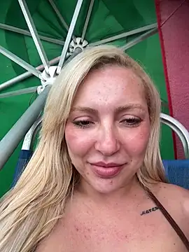 Show de Juuhschmitt na webcam