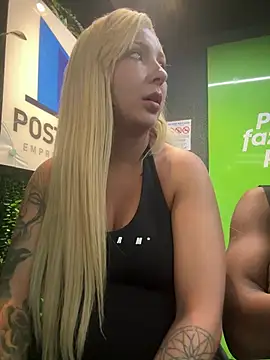 Juuhschmitt Webcam show