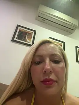 Webkamerová show Juuhschmitt