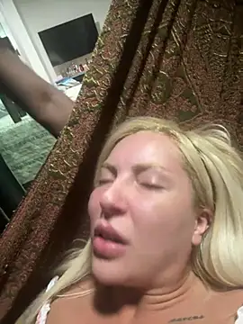 Juuhschmitt webcam show