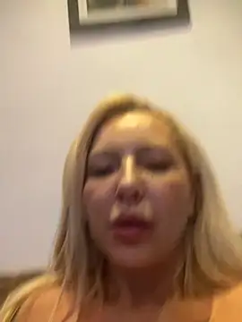Juuhschmitt – webcam-show