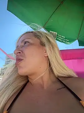 Juuhschmitt Show in webcam