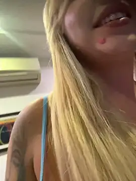 Juuhschmitt Webcam Show