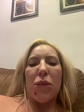 Juuhschmitt's Webcam Show