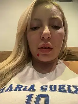 Juuhschmitt's Webcam Show