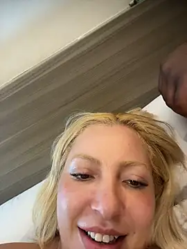 Juuhschmitt's Webcam Show