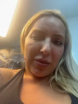 Juuhschmitt Show in webcam