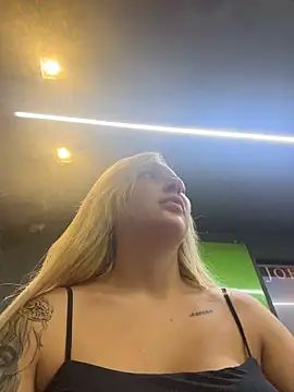 Juuhschmitt Webcam show