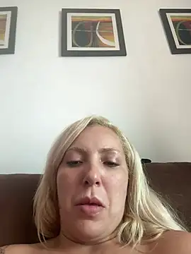 Juuhschmitt – webcam-show