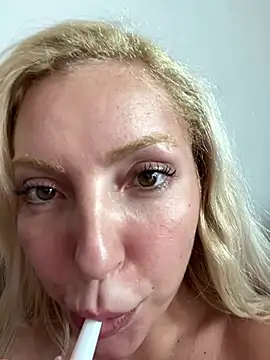 Juuhschmitt's Webcam Show
