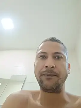 XXX chat uživo modela Arrombador20