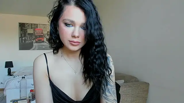 Katherinedee webkamerás műsora
