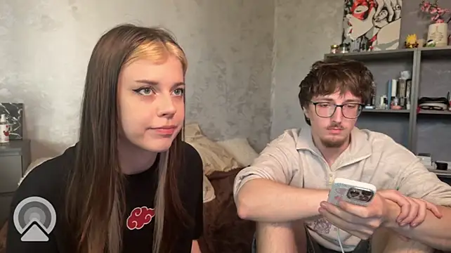 t_files_x's Live XXX Chat