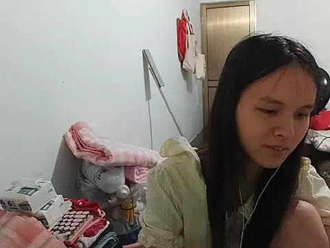 RebelAura 在線直播表演
