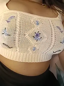 YourNickyyn Webbikameraesitys