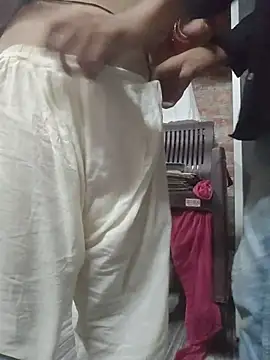 Show modela nishat088 na web-kameri