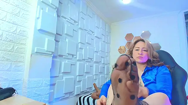 BeatrizSchmidt: διαδικτυακό σόου στην κάμερα