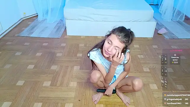 Little__Lunaa Chat XXX in diretta