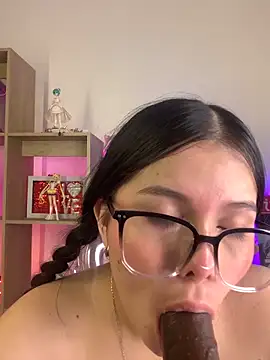 violettabond 网络视讯表演