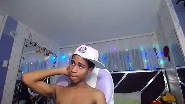 Santy_bigcock_01 Webcam show