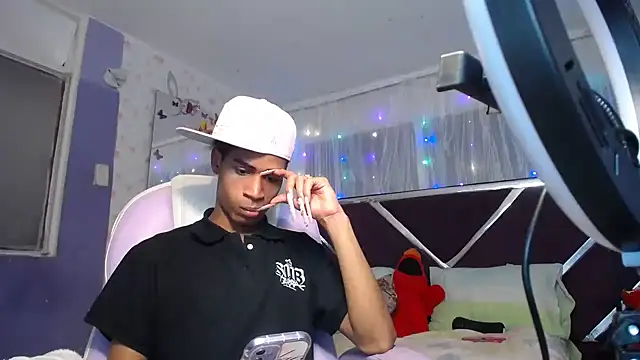 Santy_bigcock_01 Webcamshow