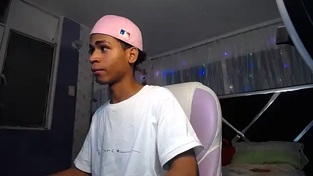 Santy_bigcock_01 Webcam Show