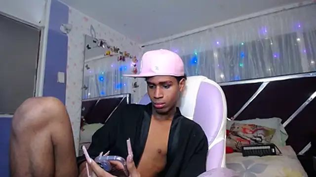 Santy_bigcock_01 webcam show