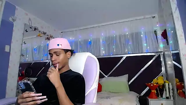 Santy_bigcock_01 লাইভ XXX চ্যাট