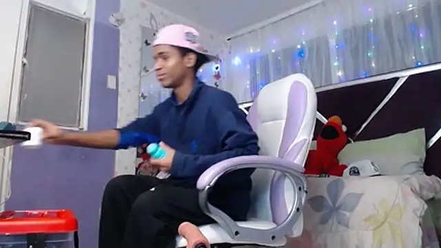 Вебкам-шоу Santy_bigcock_01