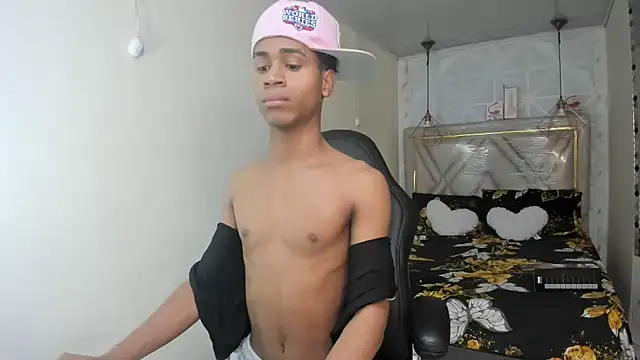 โชว์เว็บแคมของ Santy_bigcock_01