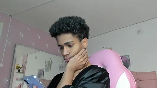 Santy_bigcock_01 – webcam-show