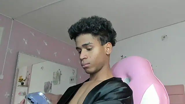 Santy_bigcock_01 Pertunjukan Webcam
