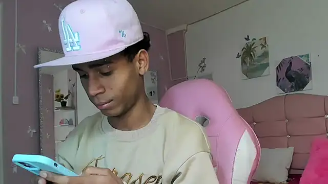 Santy_bigcock_01 Pertunjukan Webcam