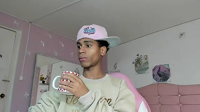 Santy_bigcock_01 – webcam-show